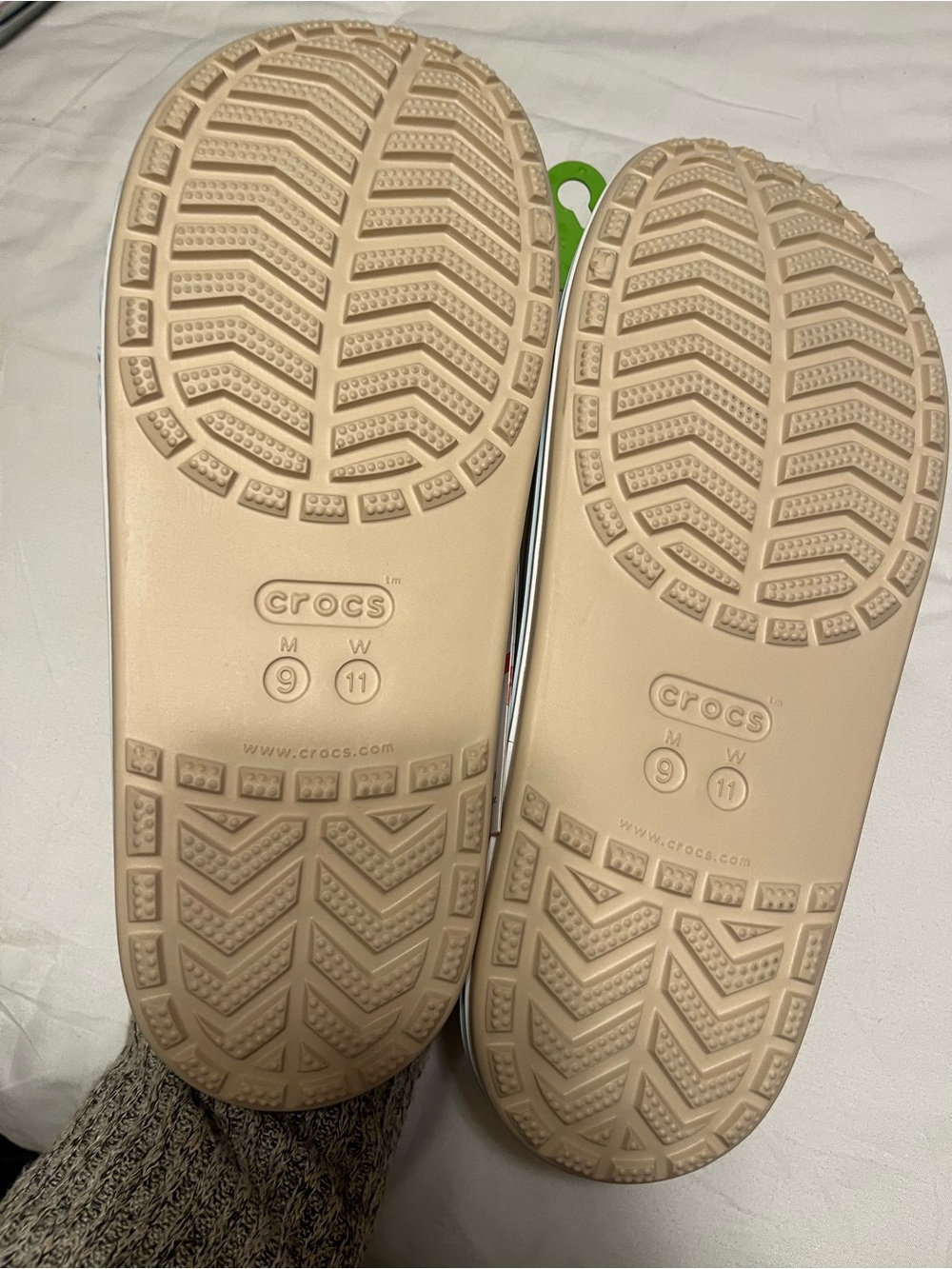Crocs flip flops - Picture 3 of 4